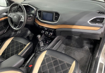 Подержанный автомобиль LADA (ВАЗ) Vesta Sedan 2023 года (11 фото)