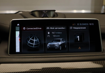 Подержанный автомобиль BMW X5 M 2018 года (16 фото)