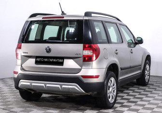 Подержанный автомобиль Skoda Yeti 2017 года (3 фото)