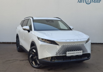 Подержанный автомобиль Omoda C7 2025 года (3 фото)
