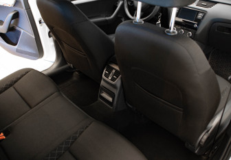 Подержанный автомобиль Skoda Octavia Liftback 2019 года (27 фото)