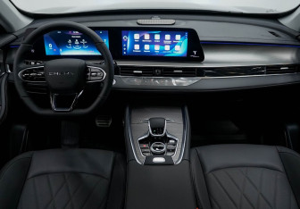 Подержанный автомобиль Chery Tiggo 8 Pro Max 2023 года (10 фото)