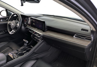 Подержанный автомобиль Kia K5 2020 года (23 фото)