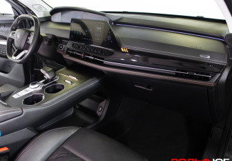 Подержанный автомобиль Changan UNI-K 2024 года (9 фото)