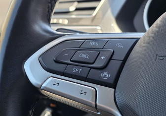 Подержанный автомобиль Volkswagen Tiguan 2021 года (16 фото)