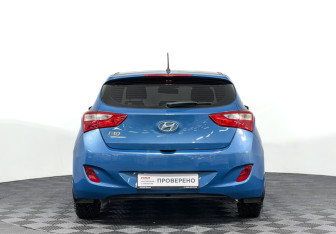 Подержанный автомобиль Hyundai i30 Hatchback 2013 года (6 фото)