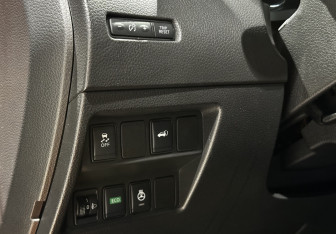 Подержанный автомобиль Nissan X-Trail 2019 года (14 фото)