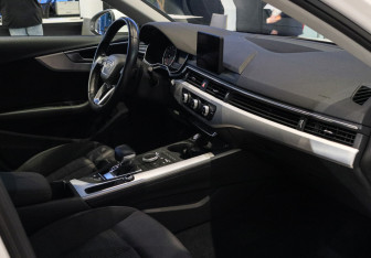 Подержанный автомобиль Audi A4 Sedan 2016 года (7 фото)