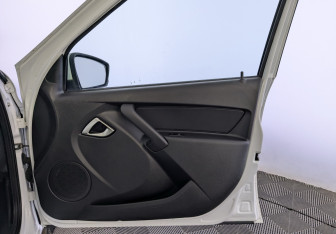 Подержанный автомобиль LADA (ВАЗ) Granta Sedan 2022 года (24 фото)