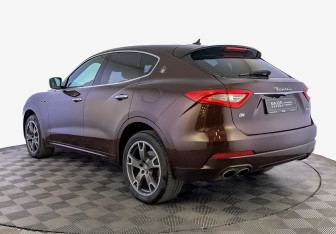 Подержанный автомобиль Maserati Levante 2017 года (7 фото)