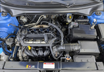 Подержанный автомобиль Kia Rio Hatchback 2019 года (9 фото)