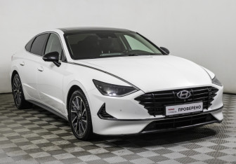 Подержанный автомобиль Hyundai Sonata 2019 года (3 фото)