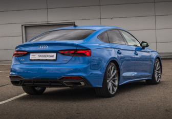 Подержанный автомобиль Audi A5 Liftback 2020 года (7 фото)
