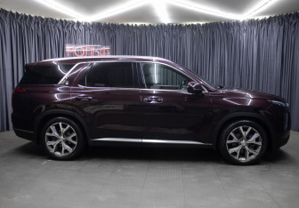 Подержанный автомобиль Hyundai Palisade 2021 года (4 фото)
