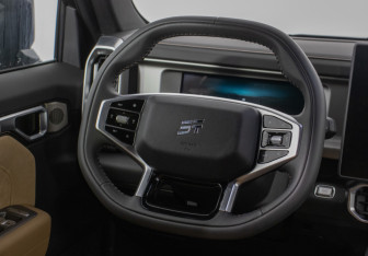 Подержанный автомобиль Jetour T2 2024 года (15 фото)