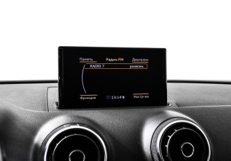 Подержанный автомобиль Audi A3 Sedan 2014 года (17 фото)