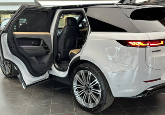 Новый Land Rover Range Rover Sport 2026 (6 фото)