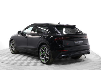 Подержанный автомобиль Audi SQ8 2019 года (7 фото)
