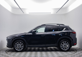 Подержанный автомобиль Mazda CX-5 2021 года (8 фото)