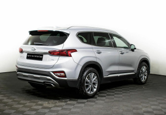 Подержанный автомобиль Hyundai Santa Fe 2019 года (5 фото)