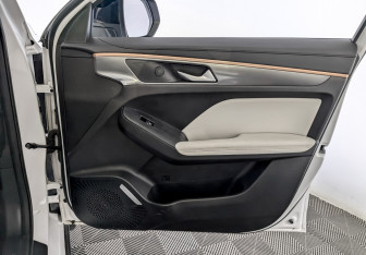 Подержанный автомобиль Haval Jolion 2024 года (25 фото)