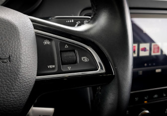 Подержанный автомобиль Skoda Octavia Liftback 2019 года (28 фото)