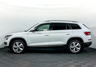 Подержанный автомобиль Skoda Kodiaq 2019 года (8 фото)