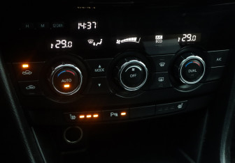 Подержанный автомобиль Mazda 6 Sedan 2014 года (15 фото)