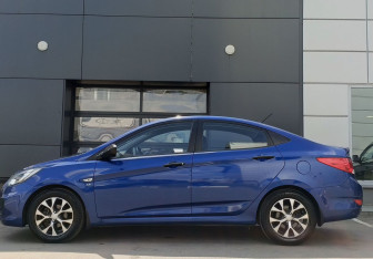 Подержанный автомобиль Hyundai Solaris Sedan 2013 года (8 фото)