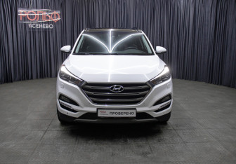 Подержанный автомобиль Hyundai Tucson 2016 года (2 фото)