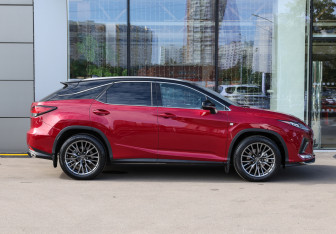Подержанный автомобиль Lexus RX 2020 года (4 фото)