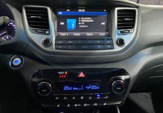 Подержанный автомобиль Hyundai Tucson 2017 года (13 фото)