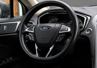 Подержанный автомобиль Ford Mondeo Sedan 2016 года (14 фото)