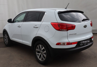 Подержанный автомобиль Kia Sportage 2015 года (6 фото)