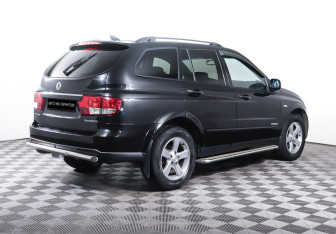 Подержанный автомобиль SsangYong Kyron 2012 года (5 фото)