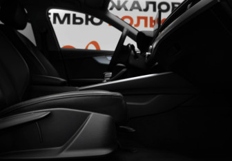 Подержанный автомобиль Audi A4 Sedan 2018 года (27 фото)