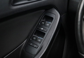 Подержанный автомобиль Chery Tiggo 4 2022 года (18 фото)