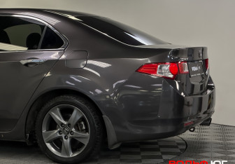 Подержанный автомобиль Honda Accord Sedan 2008 года (19 фото)