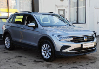 Подержанный автомобиль Volkswagen Tiguan 2021 года (3 фото)