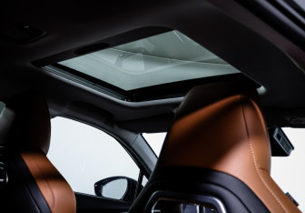 Подержанный автомобиль Omoda C5 2023 года (16 фото)