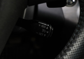 Подержанный автомобиль Toyota RAV4 2012 года (21 фото)