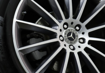 Подержанный автомобиль Mercedes-Benz GLE 2021 года (26 фото)