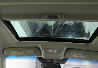 Подержанный автомобиль Infiniti FX 2005 года (17 фото)