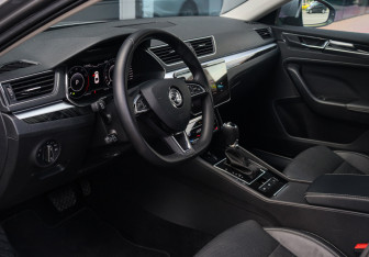 Подержанный автомобиль Skoda Superb Liftback 2024 года (14 фото)