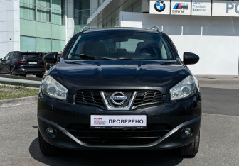 Подержанный автомобиль Nissan Qashqai+2 2012 года (2 фото)