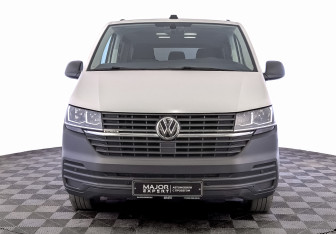 Подержанный автомобиль Volkswagen Caravelle 2021 года (2 фото)
