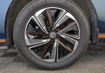 Подержанный автомобиль Evolute i-SKY 2024 года (12 фото)