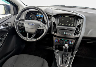 Подержанный автомобиль Ford Focus Wagon 2018 года (29 фото)