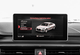 Подержанный автомобиль Audi A5 Coupe 2017 года (15 фото)