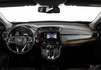 Подержанный автомобиль Honda CR-V 2017 года (9 фото)